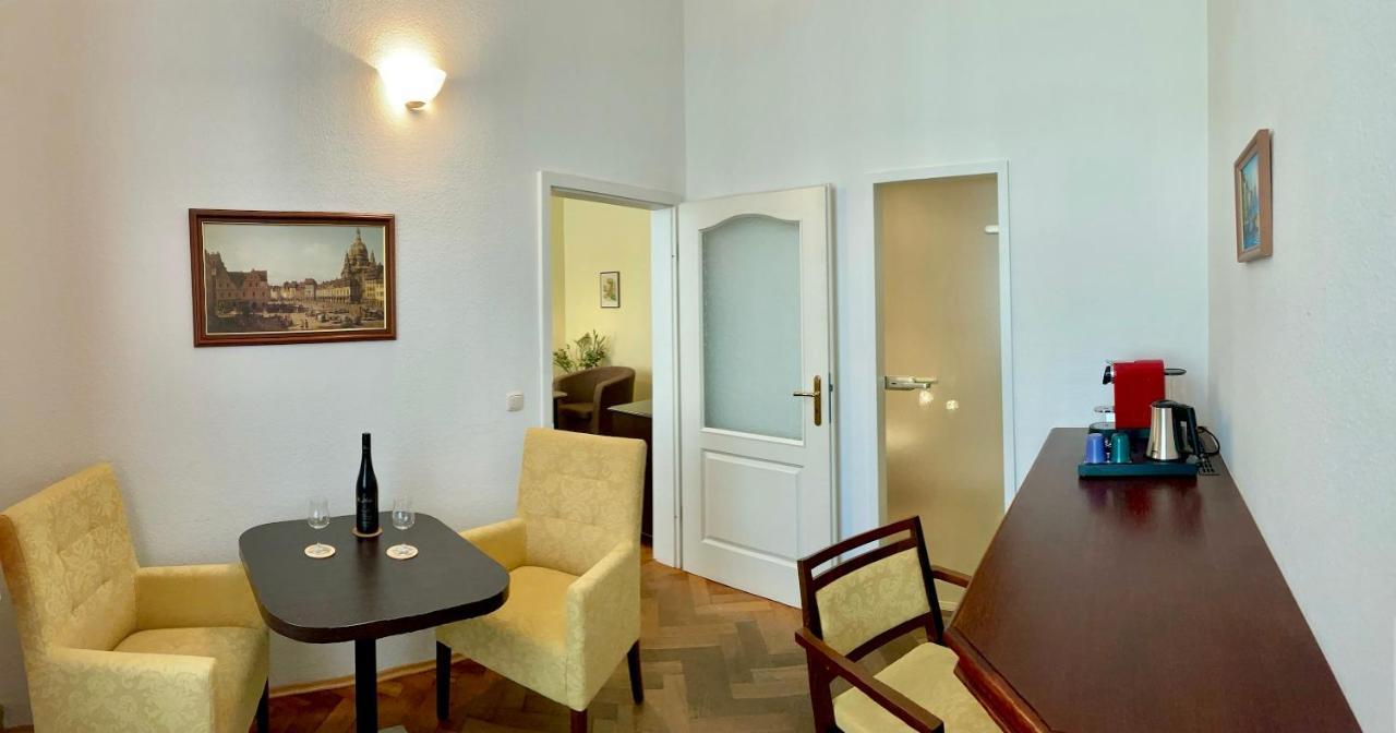 Apartmenthaus Stadt Metz Dresden Bagian luar foto