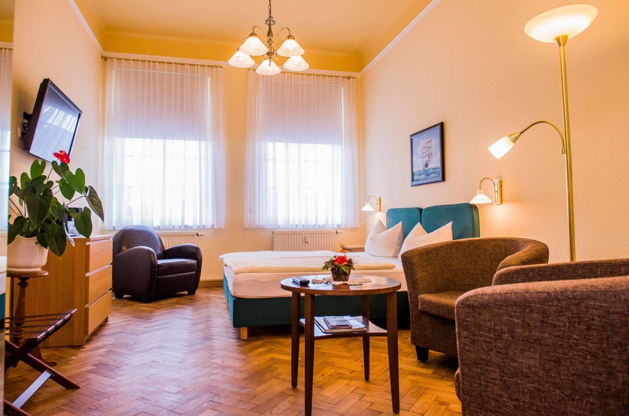 Apartmenthaus Stadt Metz Dresden Bagian luar foto