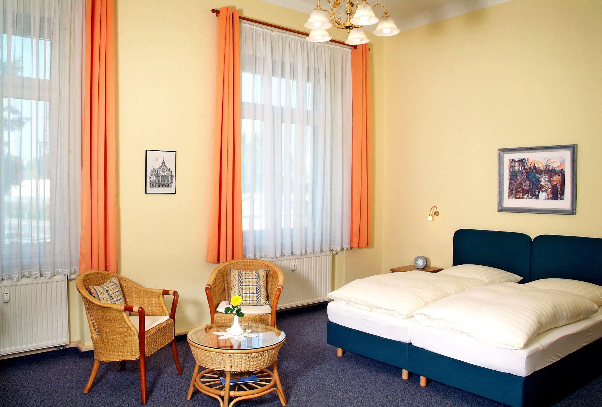 Apartmenthaus Stadt Metz Dresden Bagian luar foto