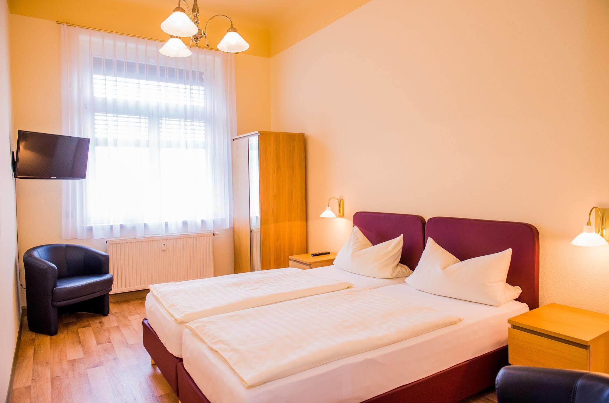 Apartmenthaus Stadt Metz Dresden Bagian luar foto